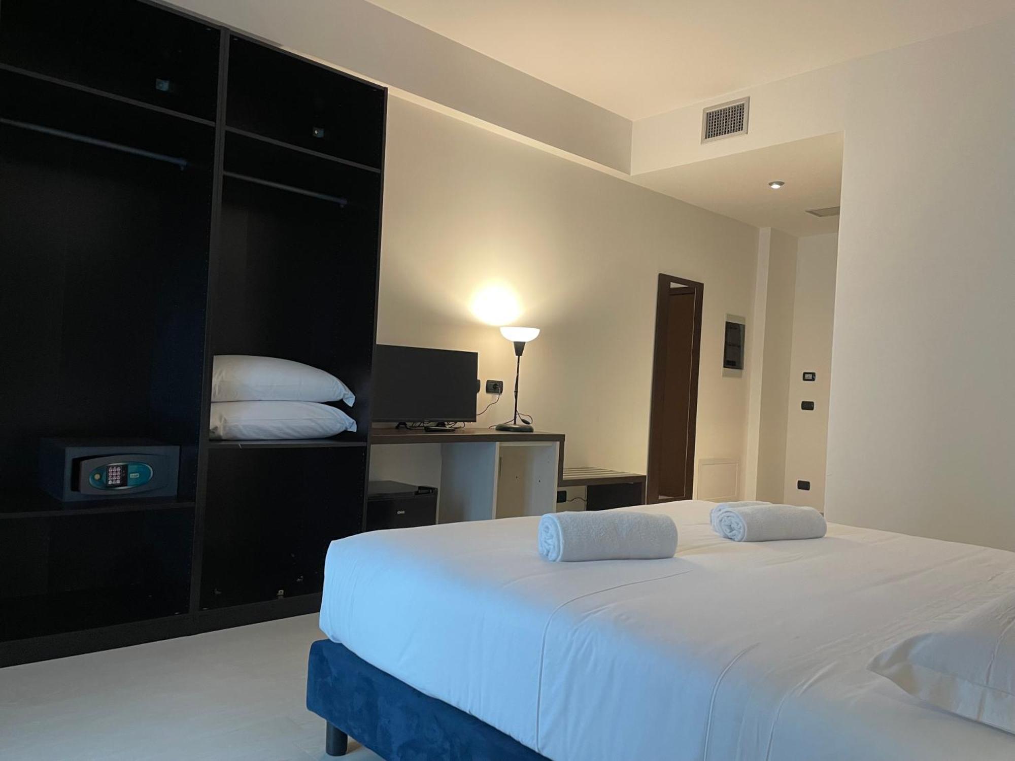 Maestrale Resort Hotel - Гроссето Экстерьер фото